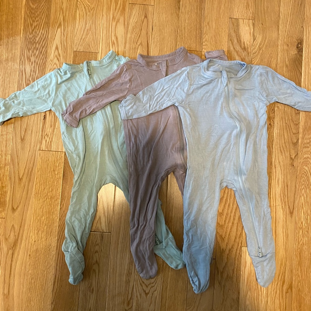 Kyte Baby Footies - Mushroom, Sage, Fog 0-3 months